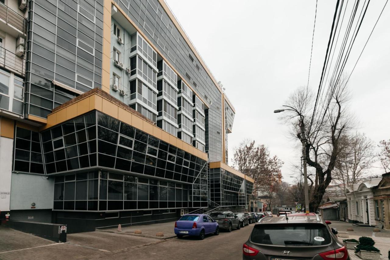City Center Lev Tolstoi Residence Chisinau Ngoại thất bức ảnh
